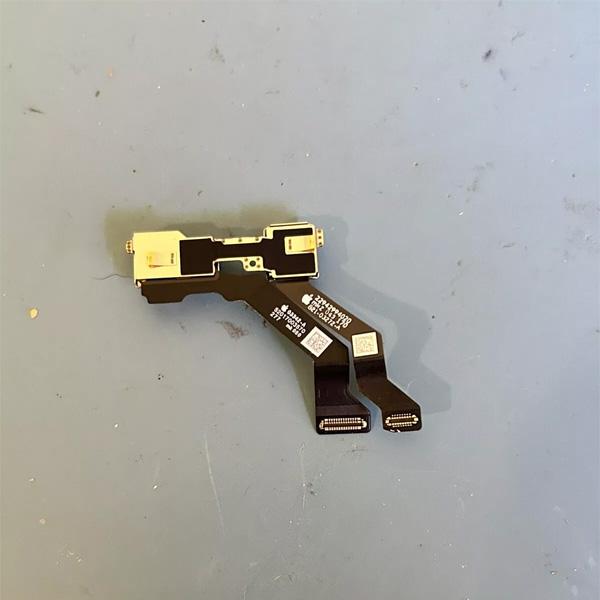 Thay camera trước iPhone 13 Pro - Bóc máy Chính Hãng Apple