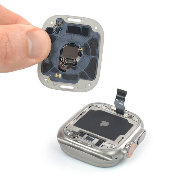 Thay đế sạc Apple Watch Ultra 2